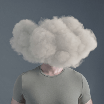 man with cloud for head to show brain fog,a mold toxicity symptom